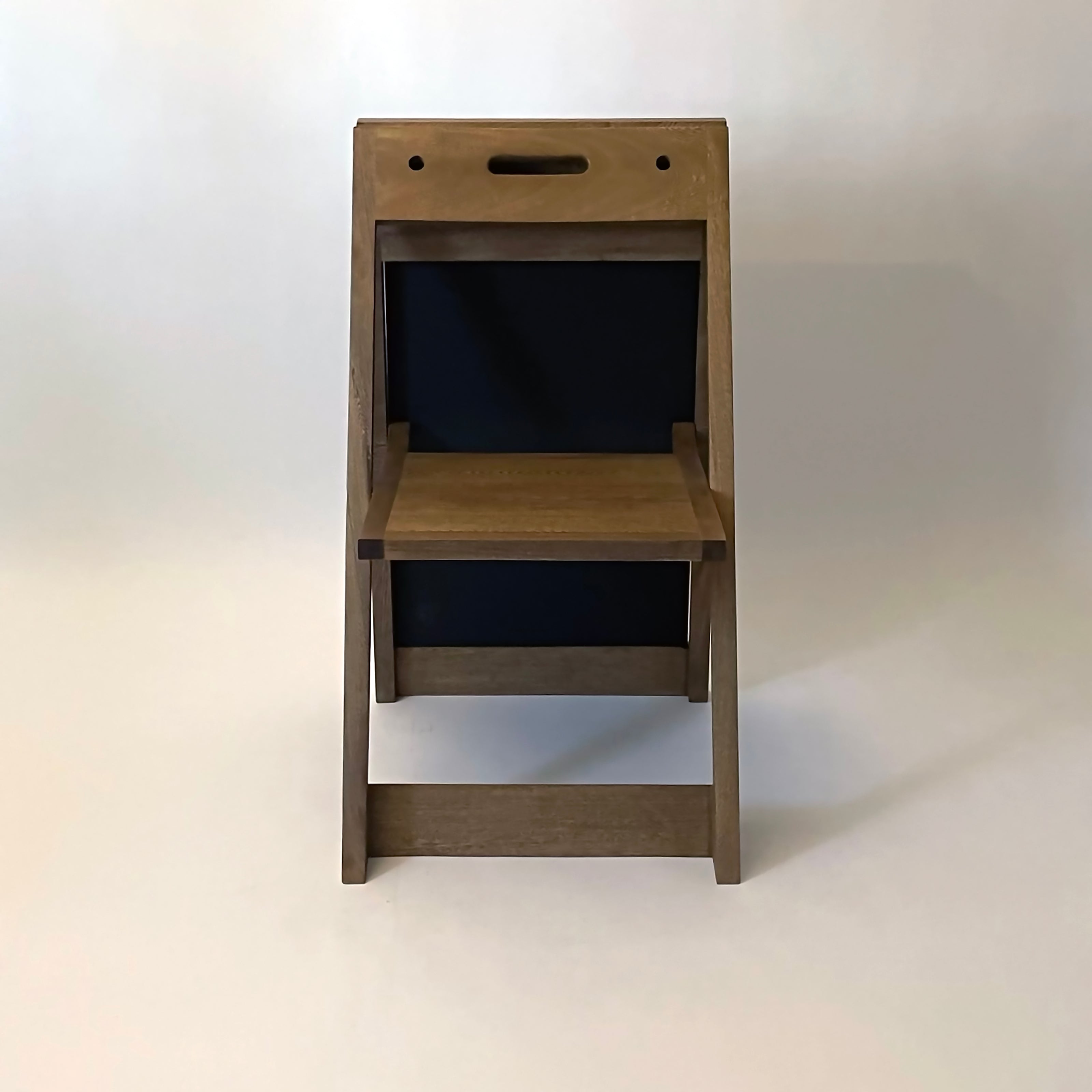 PicChair in dark oak; front view of chair.